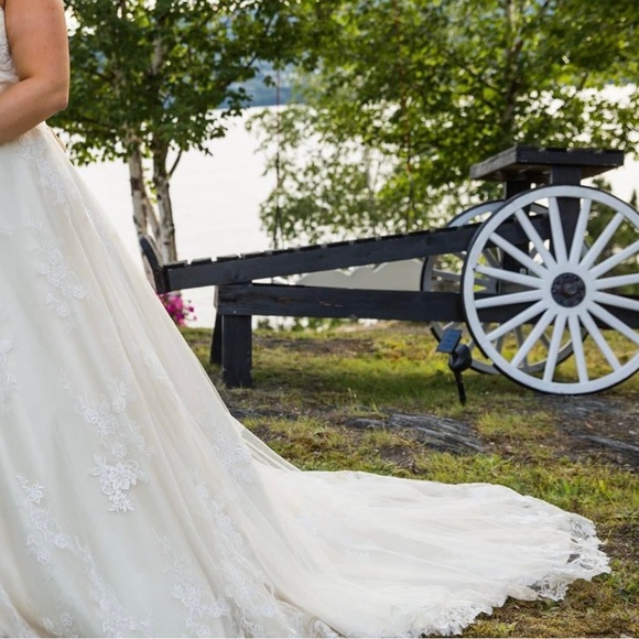 Lillian West Wedding Gown - Picture 5 of 5